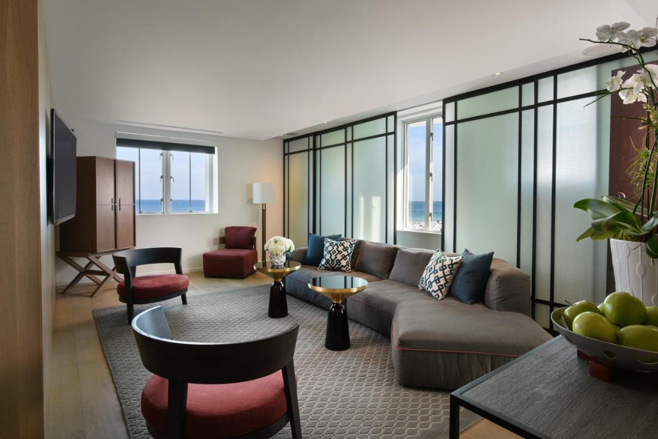 Victoria Penthouse Suite