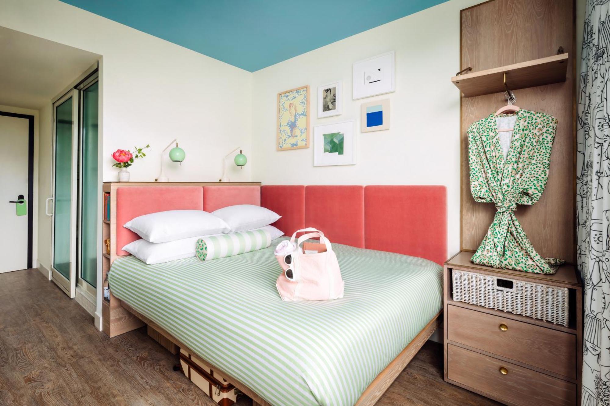 Quarto Queen Standard com Vista Cidade