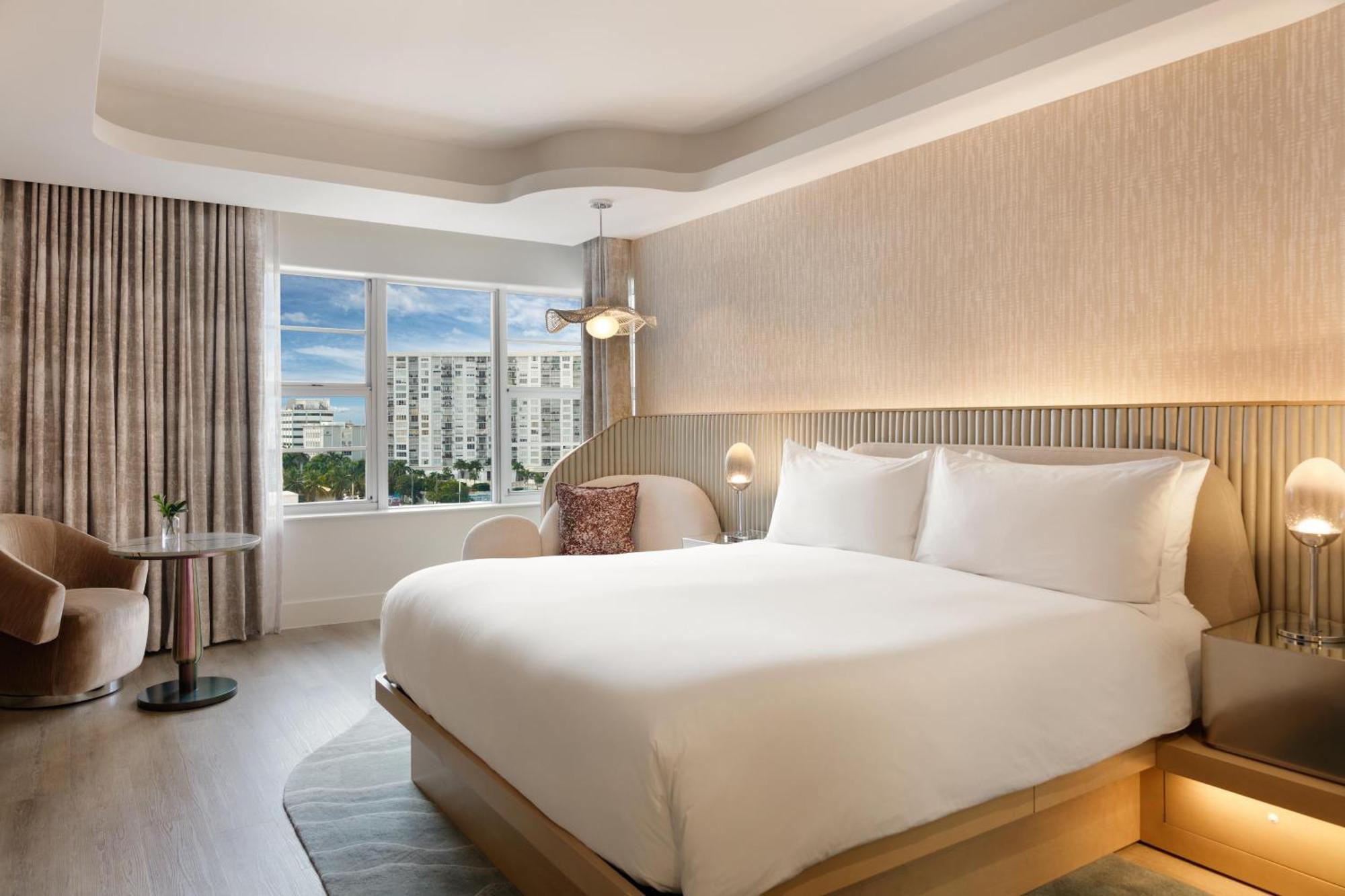 1 King Collins Avenue