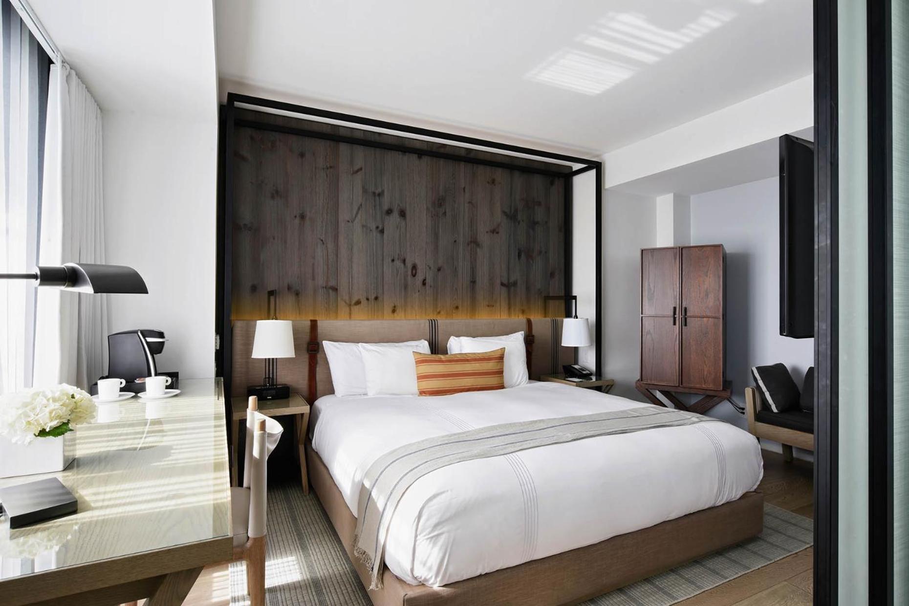 Superior King Room