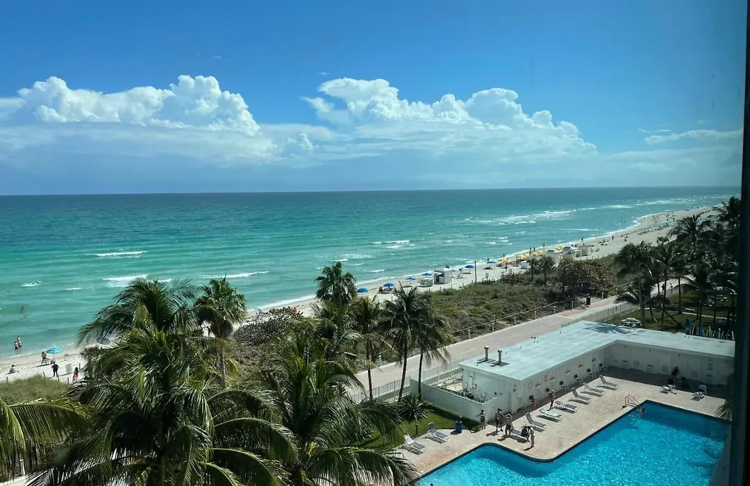 Beach Front Studio Miami Beach-1