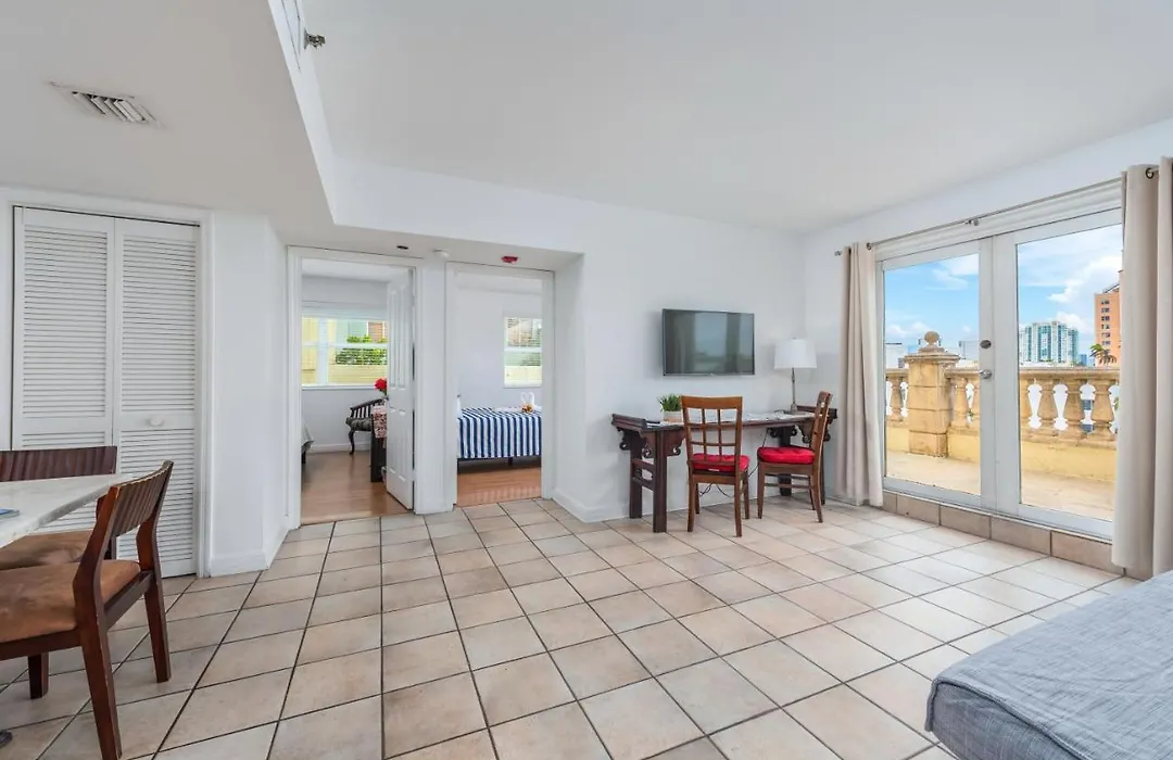 Sobe Lux Suites On Ocean-1