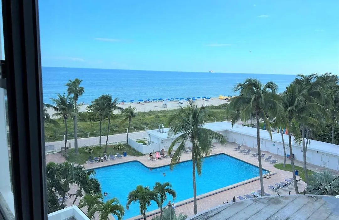 Ocean Front Units At Miami Beach-1