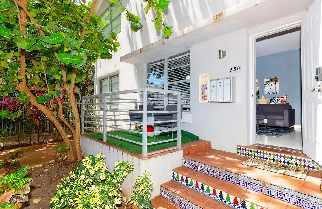 Sunny Days Apartments-1
