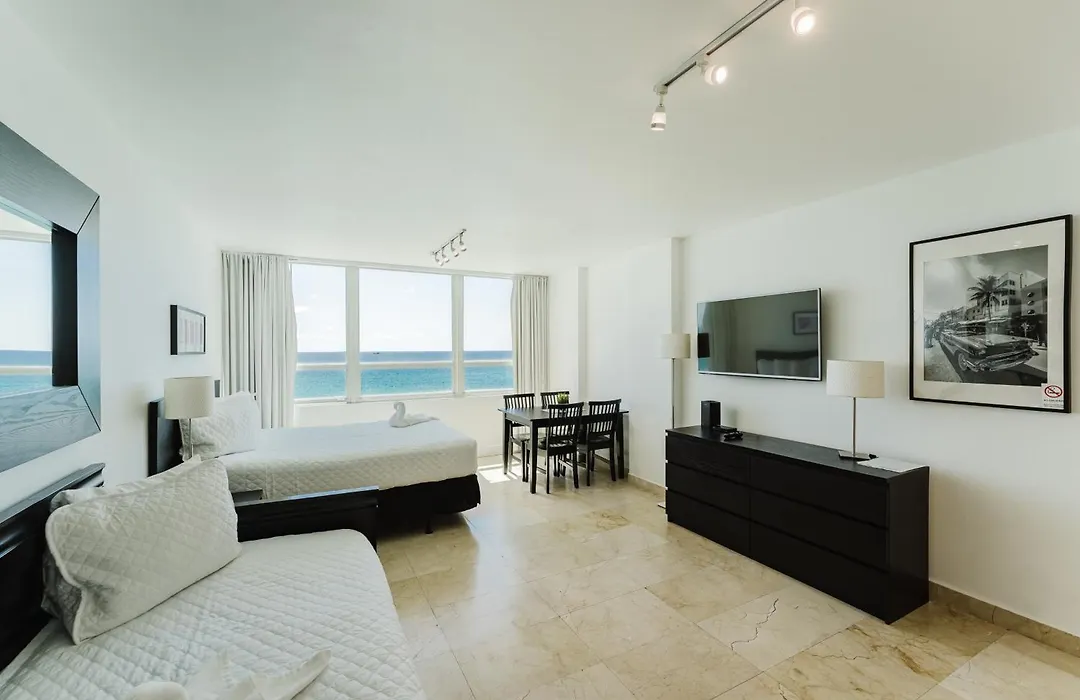 Beachfront Miami Beach Studio With Spectacular Ocean Views-1