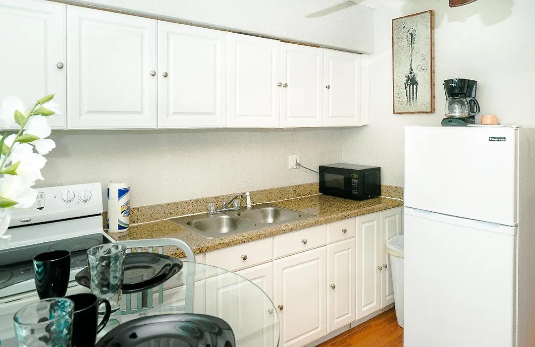 713 Miami Beach Apartments-1