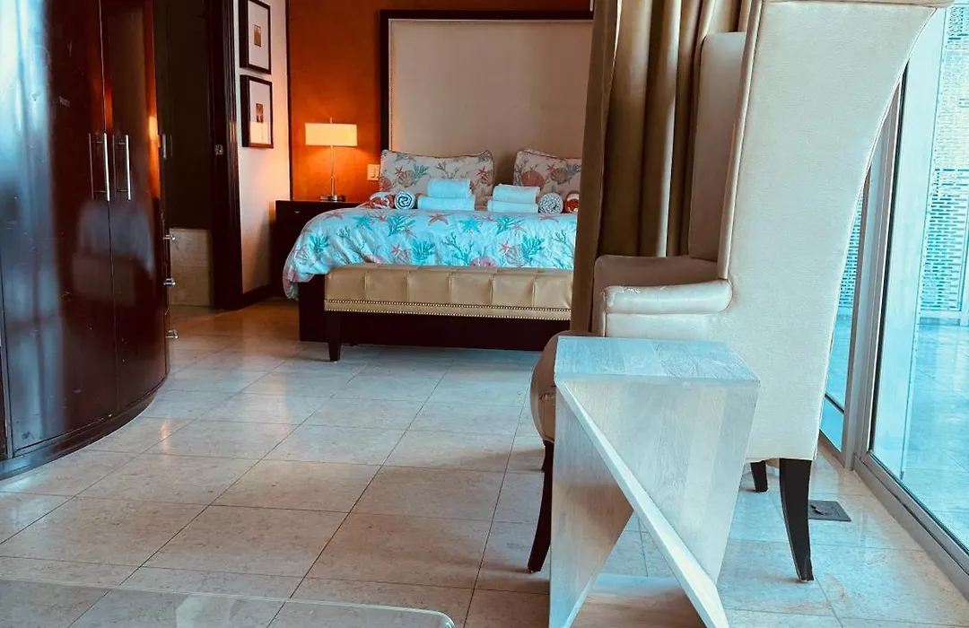 Apartment At De Soleil Hotel On Ocean Drive-1