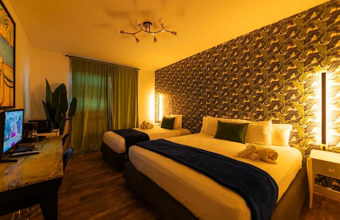 6768 Collins Miami Stays-1