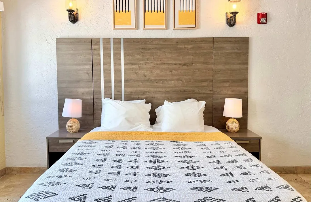 South Of Fifth Family & Pet-Friendly Retreat Across From Best Beach In Miami-1