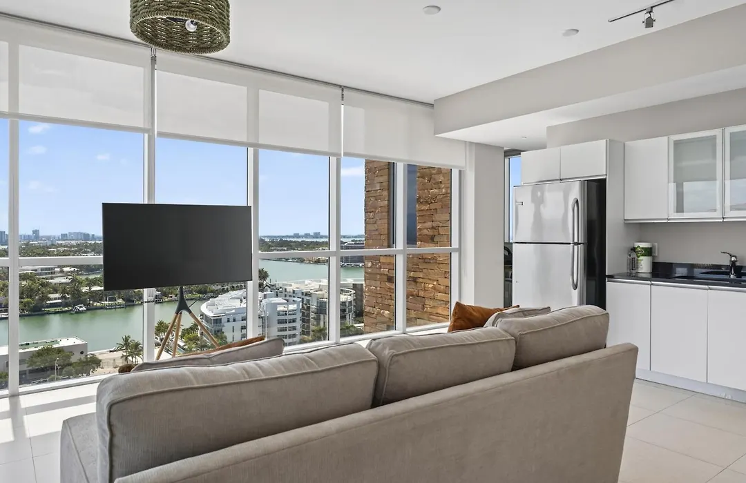 Ocean 2 Sky At Monte Carlo Miami Beach-1