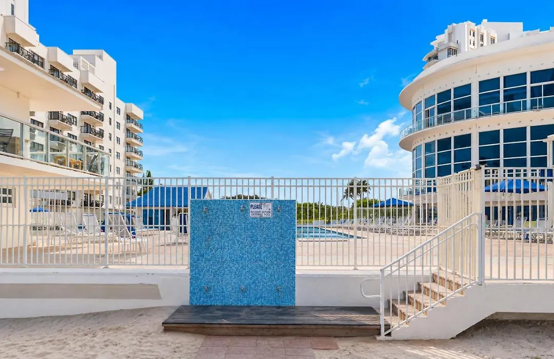 Seastays-Oceanside Apartments-1