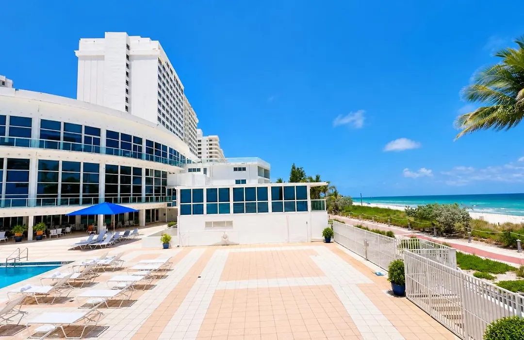 Seastays-Miami Beach Apartments-1