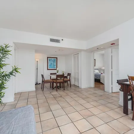 Sobe Lux Suites On Ocean-2