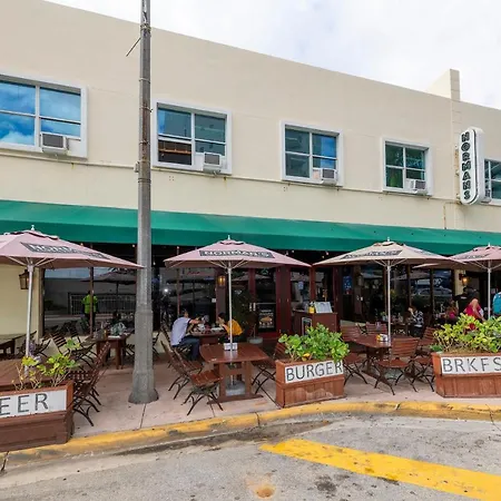 6768 Collins Miami Stays-2