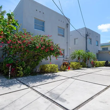 Sunny Days Apartments-3
