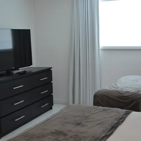 New Point Miami Beach Apartments-2