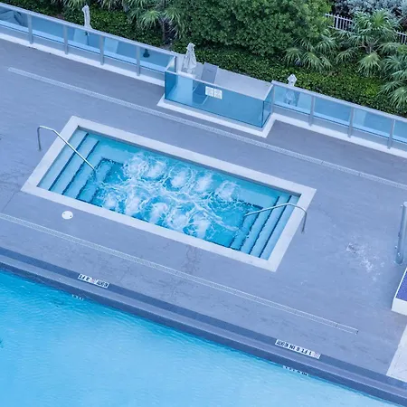 Bluebird Suites Monte Carlo Miami Beach-2