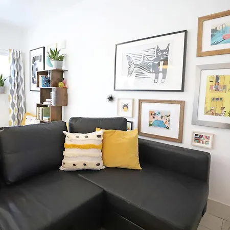 3 Minute Walk To Miami Beach Family And Pet Friendly Apartment-2