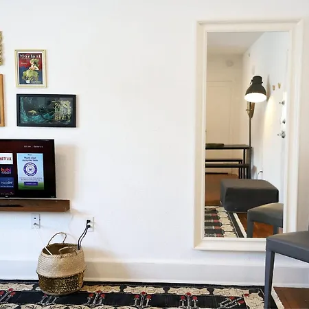South Beach Free Parking Family & Pet Friendly Walk To Beach & Bay-2