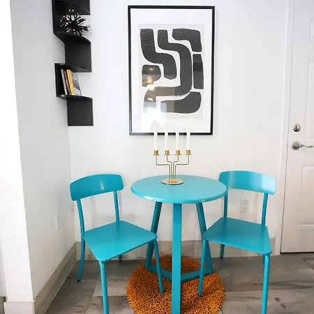 South Beach Steps To Ocean Drive Free Parking & Pet Friendly-2