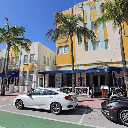 South Beach Suite In South Of Fifth Neighborhood Across From Miami'S Best Beach-3