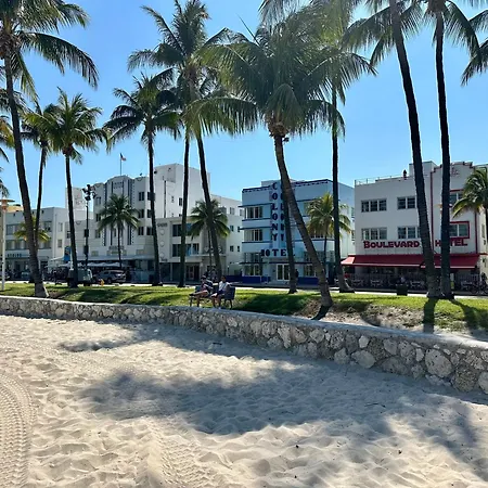 Ocean Drive South Beach Miami-3