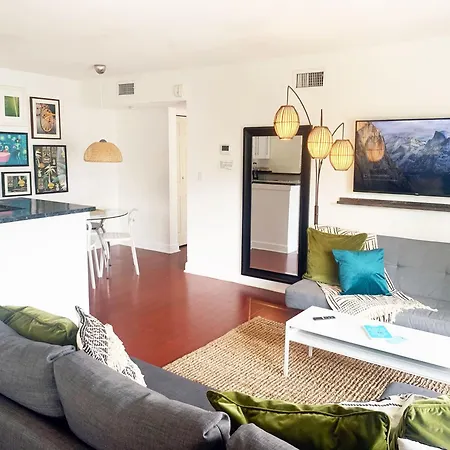 South Beach Walk To Sea Free Parking & Balcony Family & Pet Friendly-3