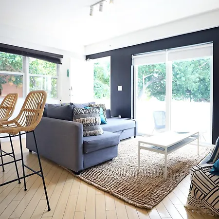 South Beach Walk To Sea Free Parking & Balcony Family & Pet Friendly-3