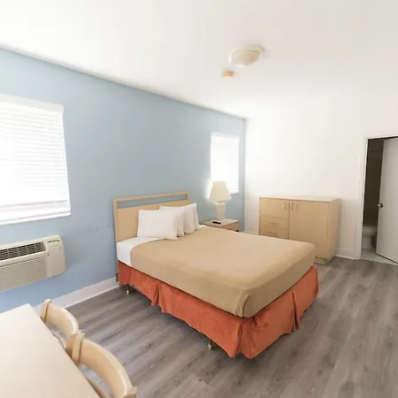 Ocean Surf Hotel-2