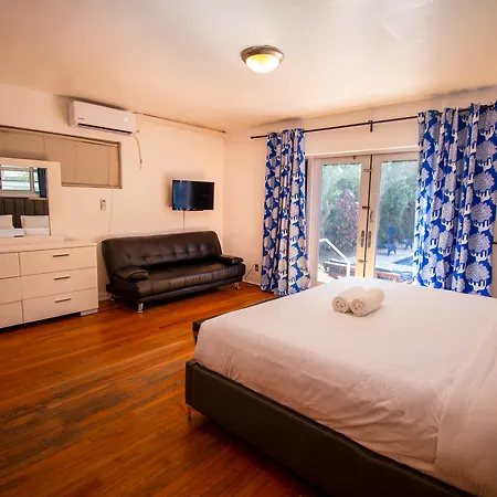 L'Etoile Apartments Part Of The Oasis Casita Collection-3