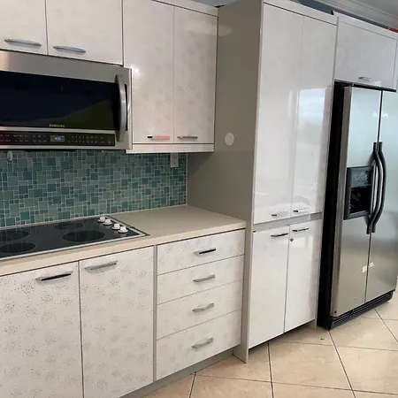 Ocean Front Units At Miami Beach-3
