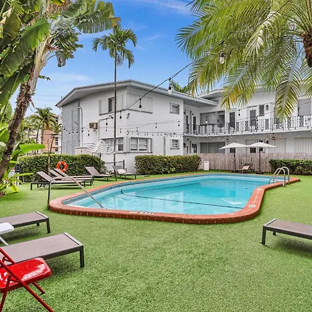 Bay Harbor Boutique Vacation Rental-3