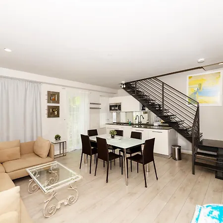 South Beach Coastal Apartments-3