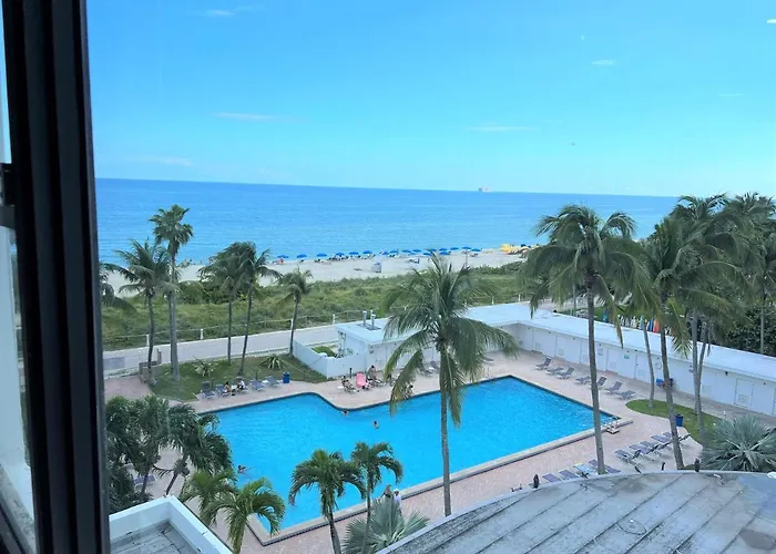 Ocean Front Units At Miami Beach, Estados Unidos