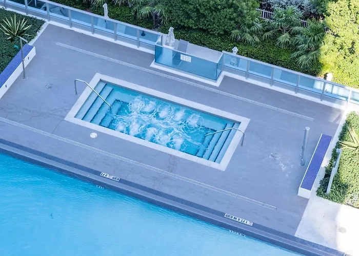 Bluebird Suites Monte Carlo Miami Beach