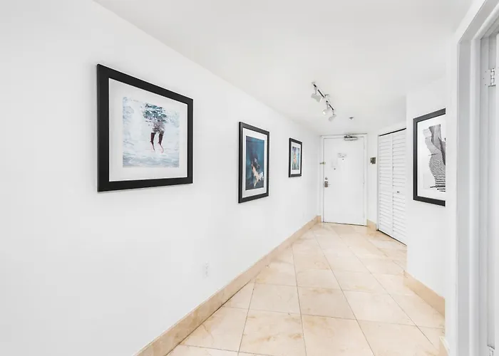 Oceanfront Loft At Castle Beach Club -M15 Aparthotel Miami Beach