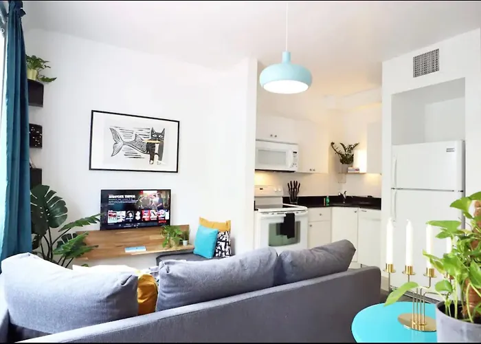 South Beach Steps To Ocean Drive Free Parking & Pet Friendly