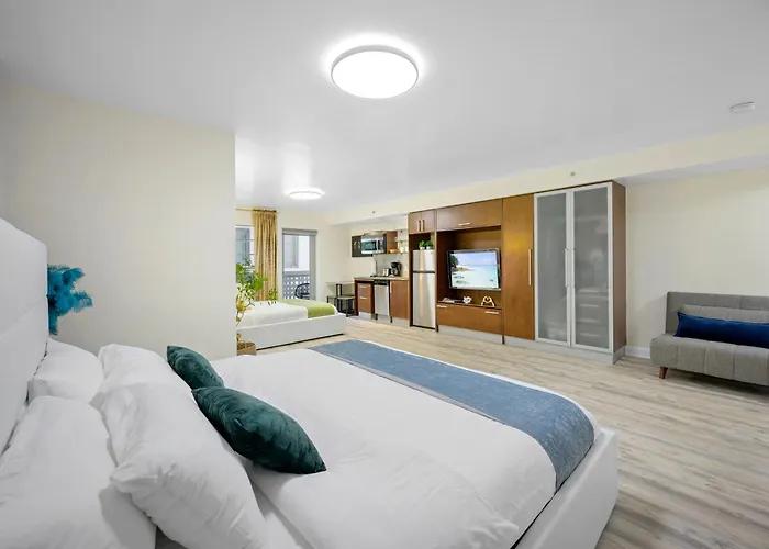 Ocean Drive Apartments With Rooftop Pool, South Beach, Miami Miami Beach, Estados Unidos