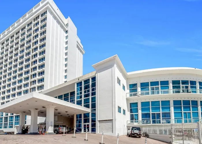 Seastays-Miami Beach Apartments