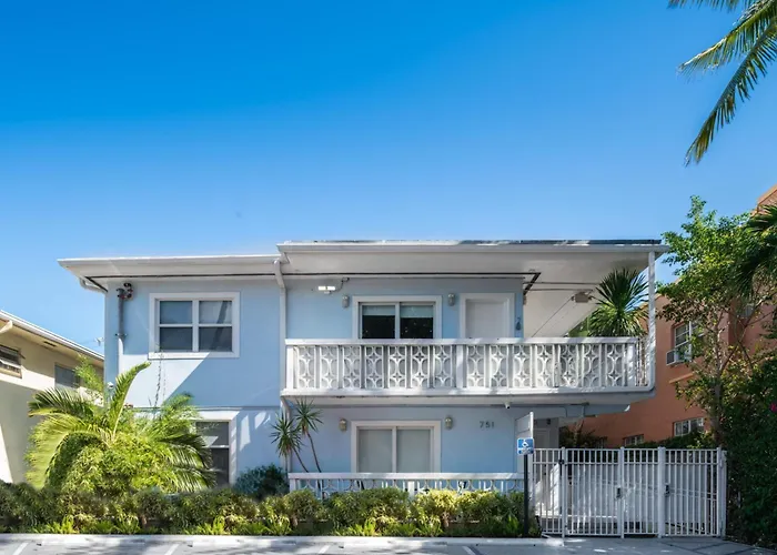 South Beach Steps To Ocean Drive With Free Parking