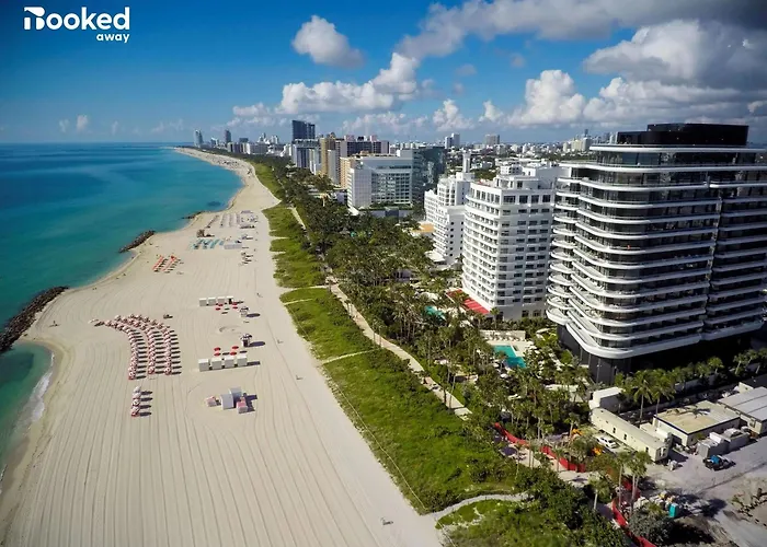 2 Bedroom On The Beach !