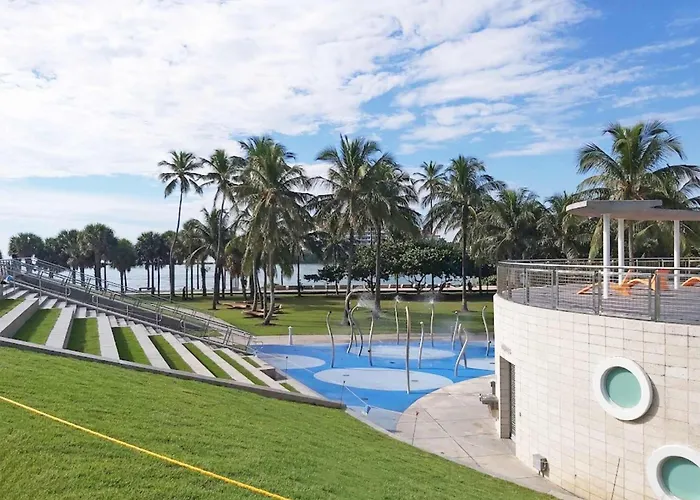 South Of Fifth Family & Pet-Friendly Retreat Across From Best Beach In Miami