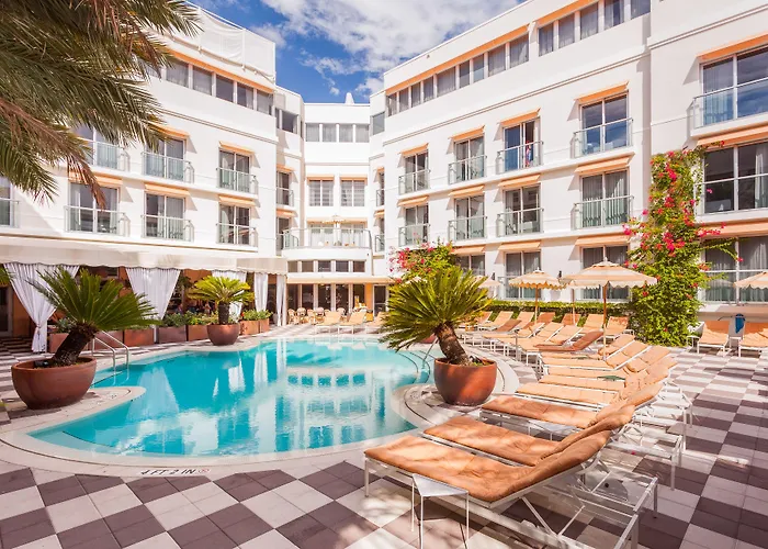 The Plymouth South Beach Miami Beach