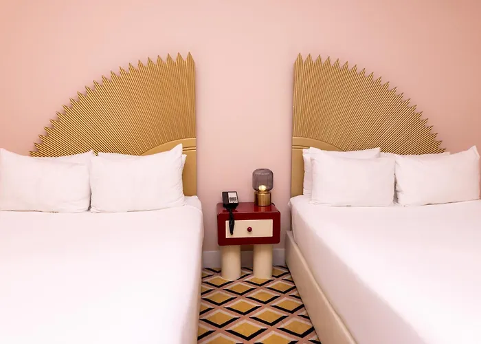 Crest Hotel Suites Miami Beach, United States