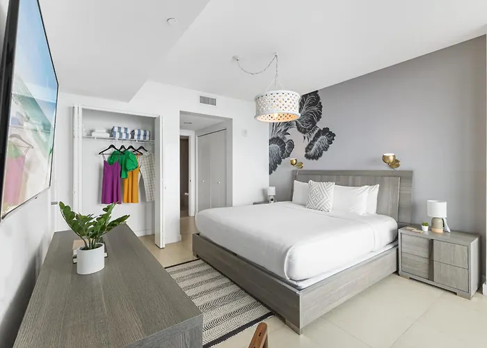 Dharma Home Suites Miami Beach At Monte Carlo