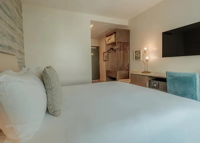 Iberostar Waves Miami Beach
