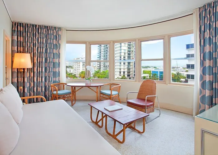 The Raleigh Hotel Miami Beach