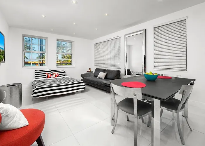 South Beach Suites In Ocean Drive Miami Beach, USA