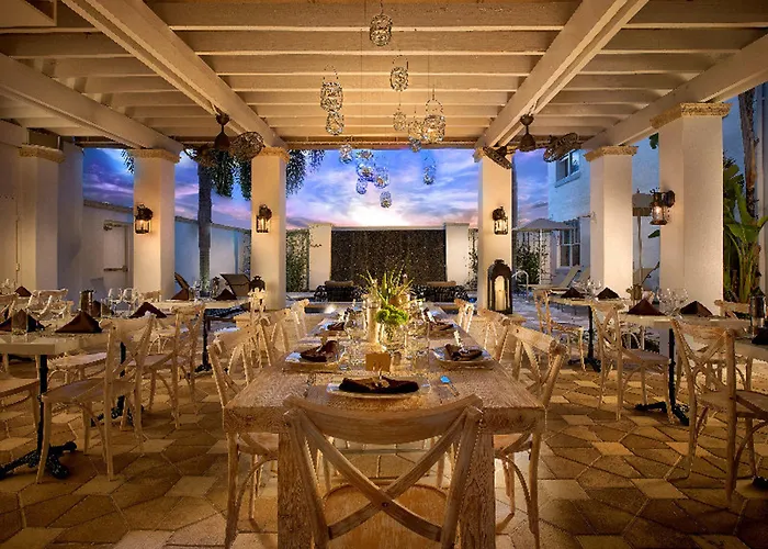 Blue Moon Hotel, Autograph Collection
