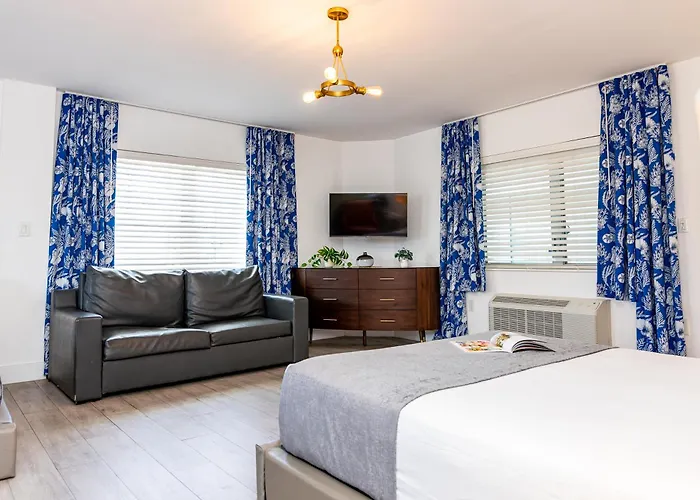 Beachside All Suites Hotel